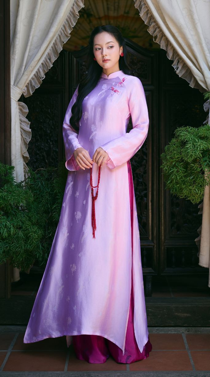 Pastel Pink Hand-Embroidered Floral Hong Van Straight-Cut Ao Dai in Luxury Nha Xa Natural Silk