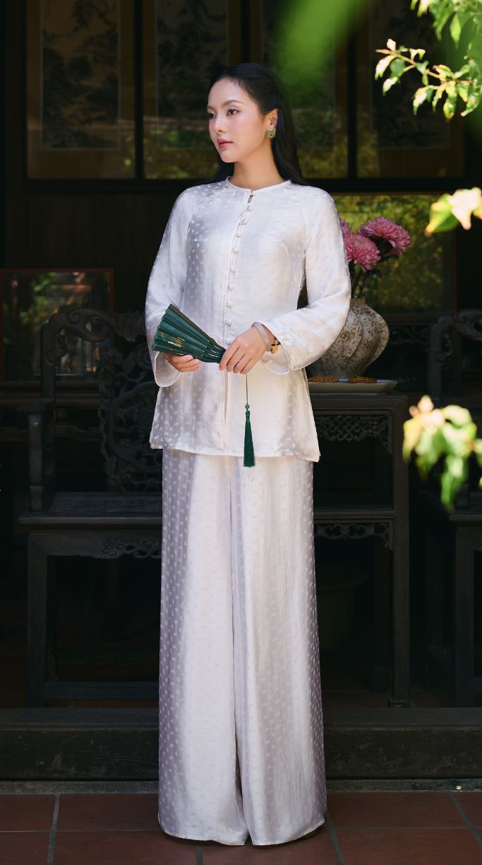 Cream-White Lan Huong Dharma Attire in Luxury Natural Silk